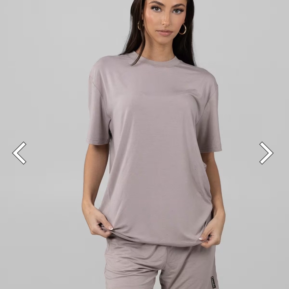 Women's Relaxed Fit Short Sleeve Tee in Taupe